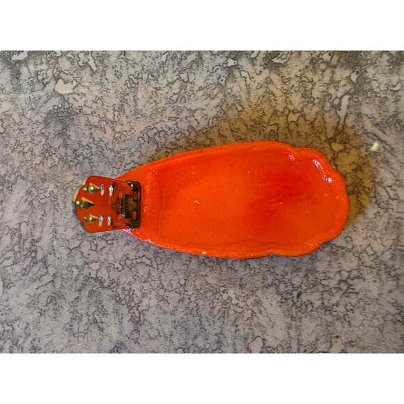 Antique Czechoslovakian Glass Orange Scallop Shell Clip - Picture 3 of 5